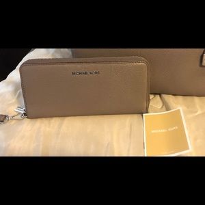 Michael Kors (Cinder) Wallett